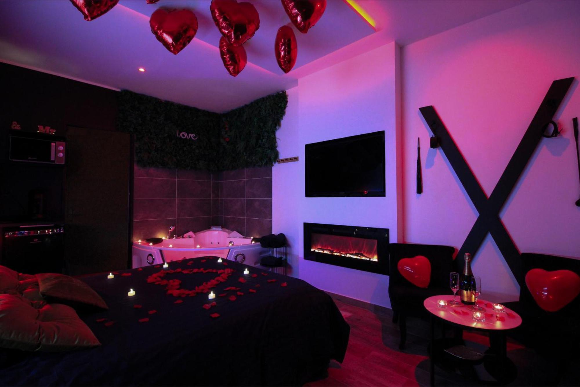 Loveroomxspa Bourg-Saint-Christophe Экстерьер фото