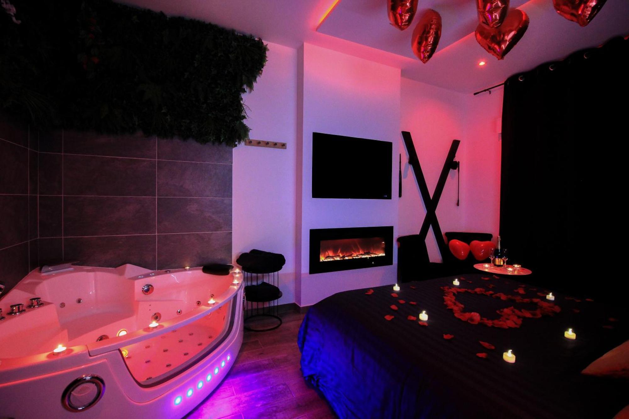 Loveroomxspa Bourg-Saint-Christophe Экстерьер фото