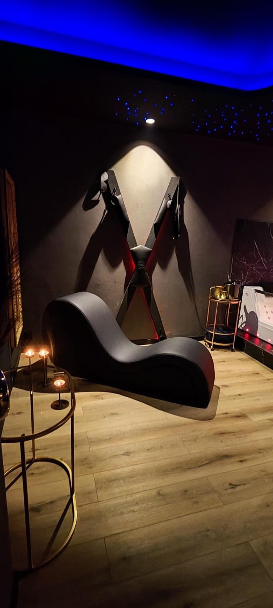 Loveroomxspa Bourg-Saint-Christophe Экстерьер фото
